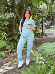 Scrub Lucy