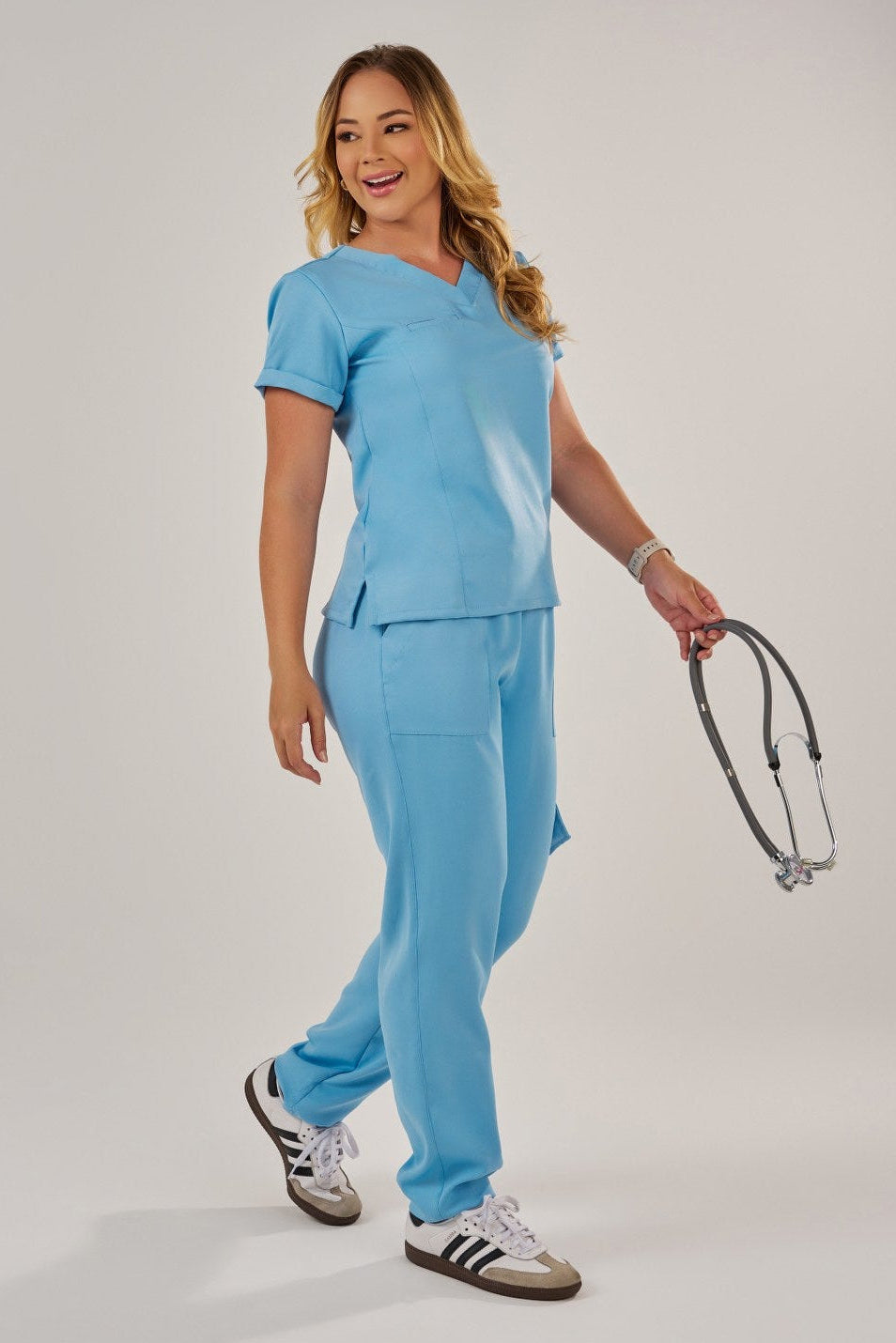 Scrub Lucy